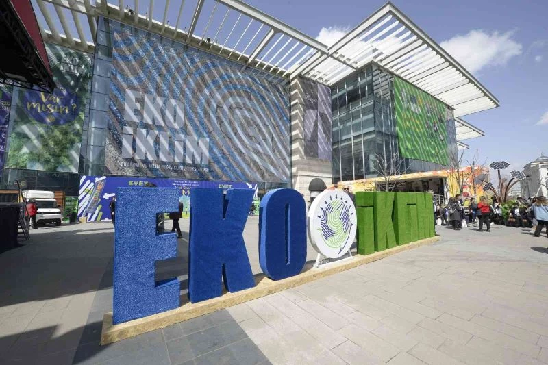 İklim değişikliğinin ekonomiye etkisi EKO İKLİM Zirvesi’nde ele alındı
