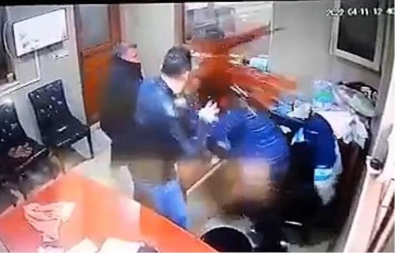 Kendisini işten çıkaran patronun yüzüne asit attı
