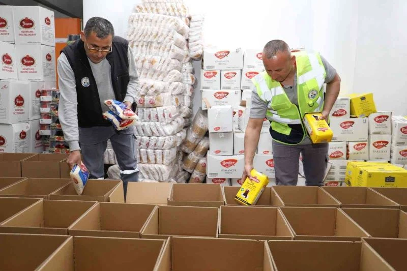 Burhaniye’de sofralar bereketlendi
