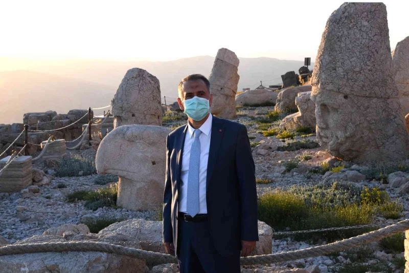 Vali Çuhadar: “Turistleri tarihe yolculuk, doğal güzellikleri görmeye bekliyoruz”
