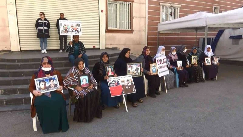 Ailelerin evlat nöbeti 955’nci gününde
