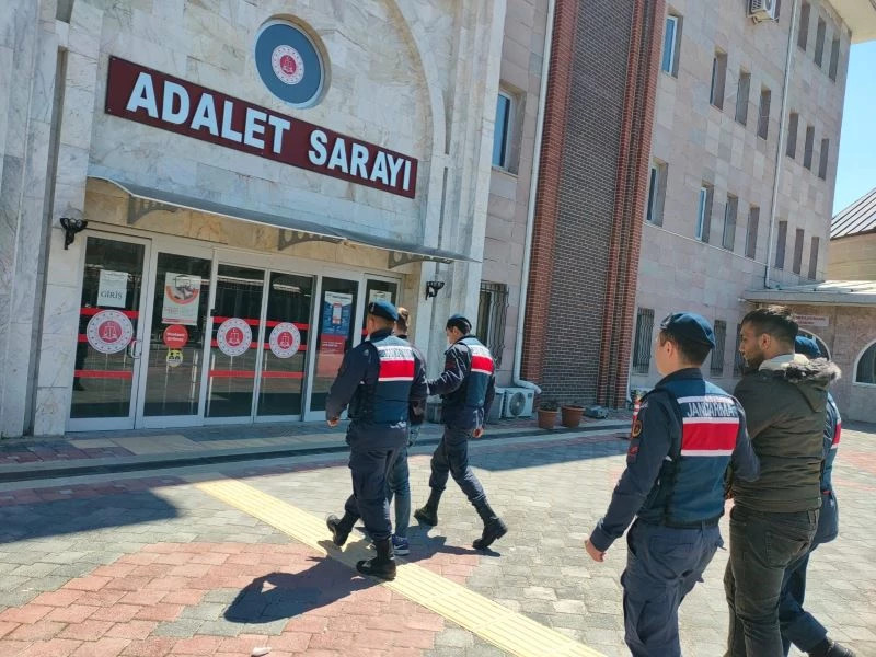Isparta’da fabrikadan hırsızlık yapan 2 kişi JASAT’tan kaçamadı
