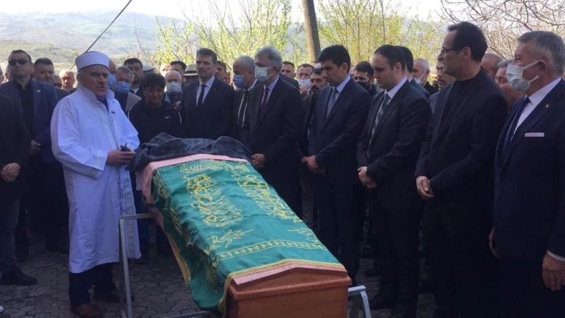 Muhtar Çelen, gözyaşları arasında toprağa verildi
