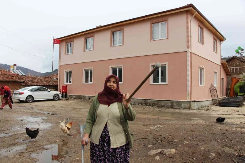 Hayırsever nine: Önce Kur’an kursu yaptırdı, şimdi cami yaptırmak istiyor
