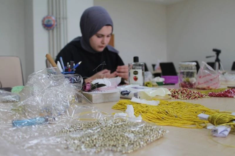 Bayburtlu kadınlar üretimde var olmaya devam ediyor
