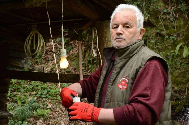 Kurduğu sistemle elektrik faturasını 3’te bire düşürdü
