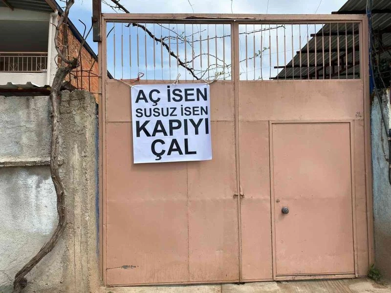 Bu kapıya gelen ne aç kalıyor ne de susuz
