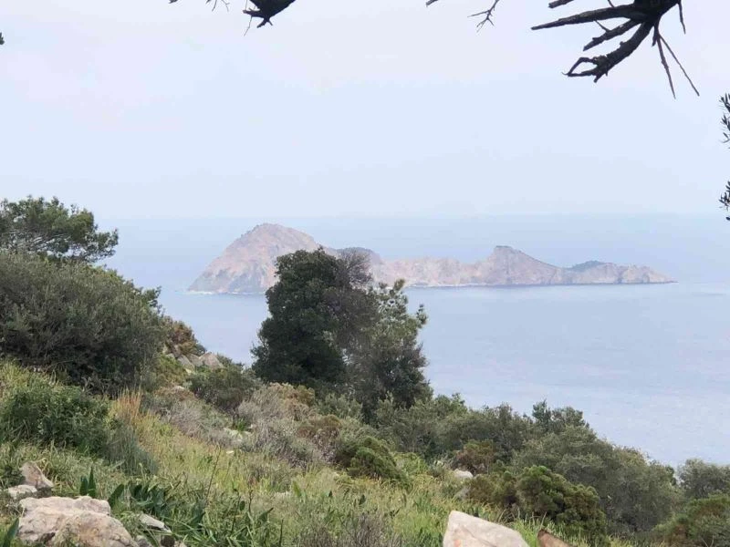 Gelidonya Feneri çöplüğe döndü
