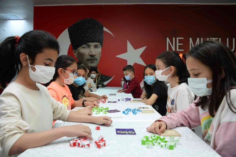 Bozüyük Akıl ve Zeka Oyunları Turnuvası’nda madalyalar sahiplerini buldu
