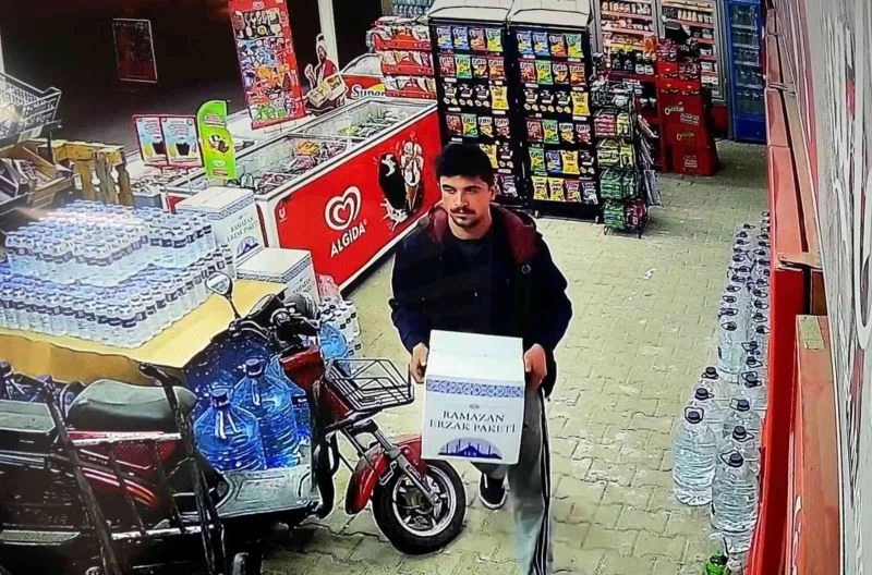 Ramazan kolisini çalan şahıs kamerada
