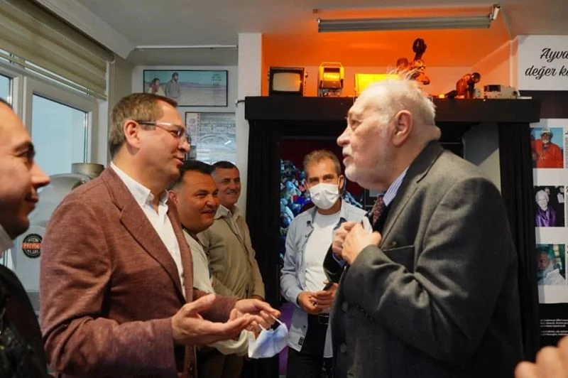 Prof. Dr. İlber Ortaylı’nın “Köy Enstitülerinin Tarihsel Süreci” söyleşisine yoğun ilgi
