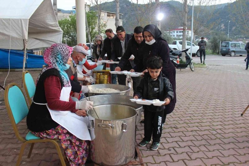 Osmaneli’de ’Dünya Yetimler Günü’ programı düzenlendi
