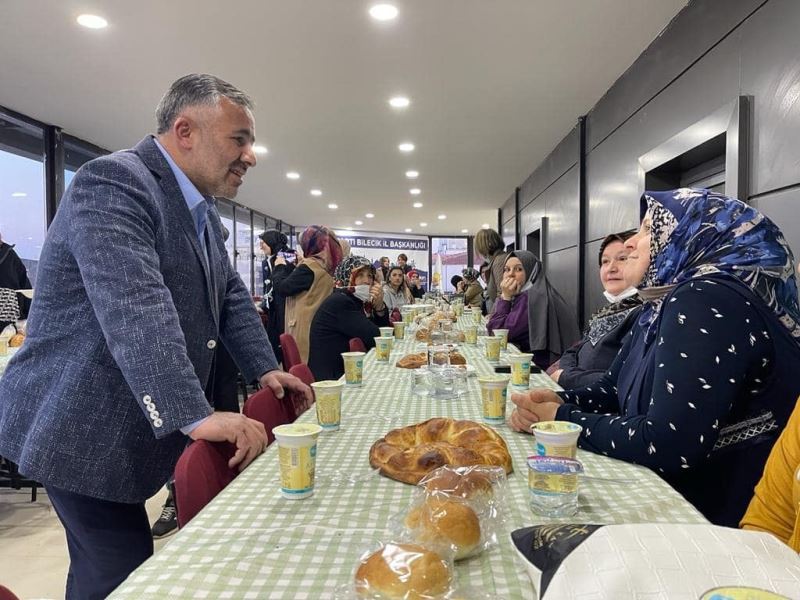 AK Parti İl Başkanlığı’ndan kadın kolları için iftar programı
