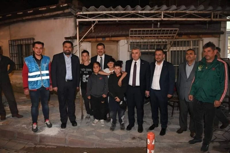 AK Yürekler Edremit’te gönüllere dokundu
