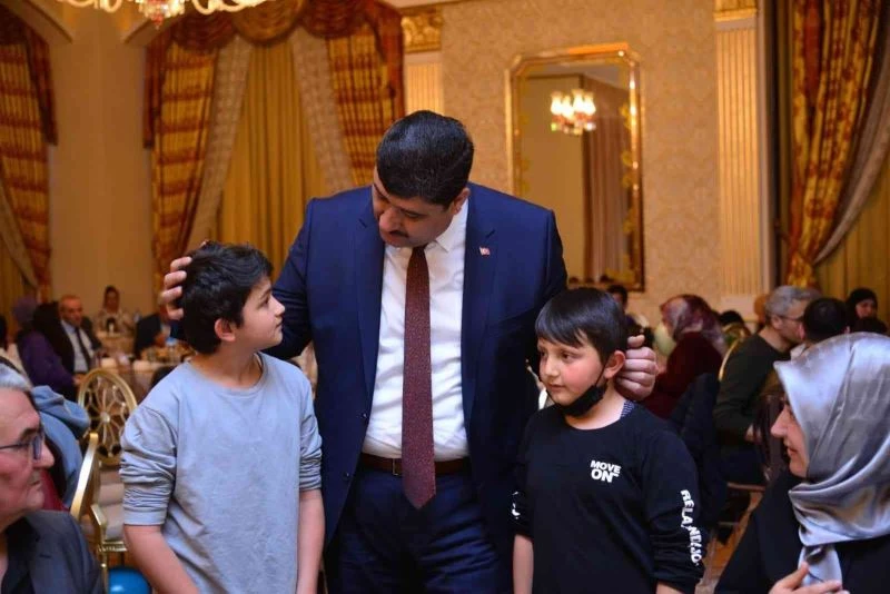 Kahramankazan’da Dünya Yetimler Günü’nde anlamlı iftar
