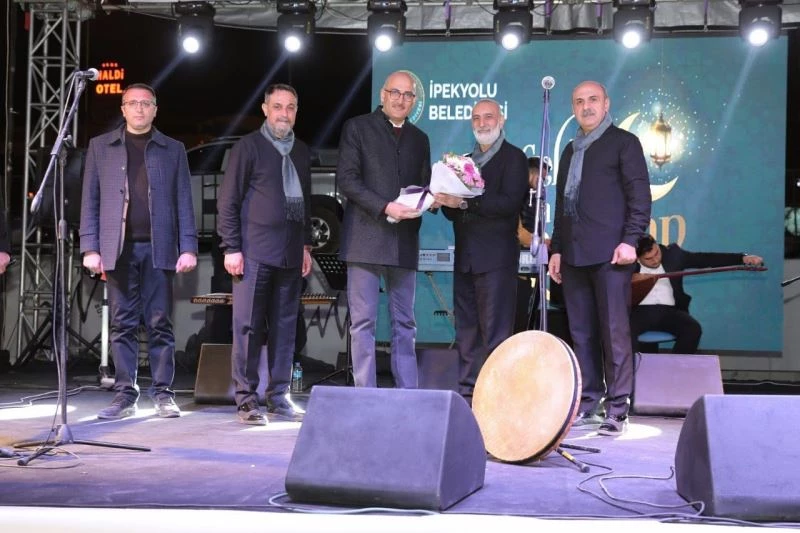 İpekyolu’nda Grup Tillo ile Ramazan coşkusu
