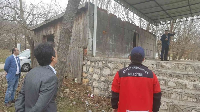 Bozağaç Yaylası içindeki bina talan edildi
