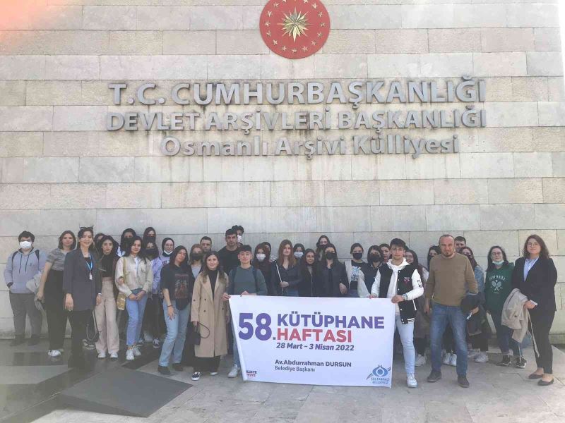 Sultangazili gençler Kütüphane Haftası’nda Ankara’yı ziyaret etti

