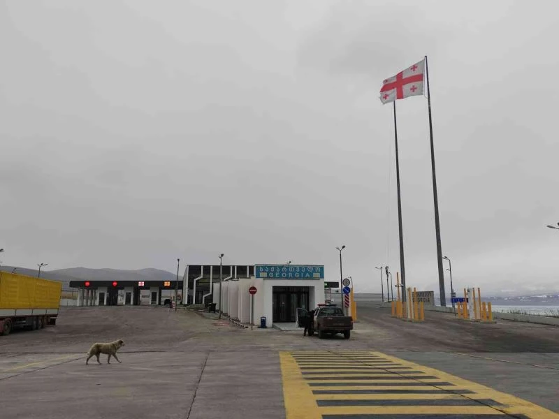 Türkgözü Sınır Kapısı geçici olarak trafiğe kapatıldı
