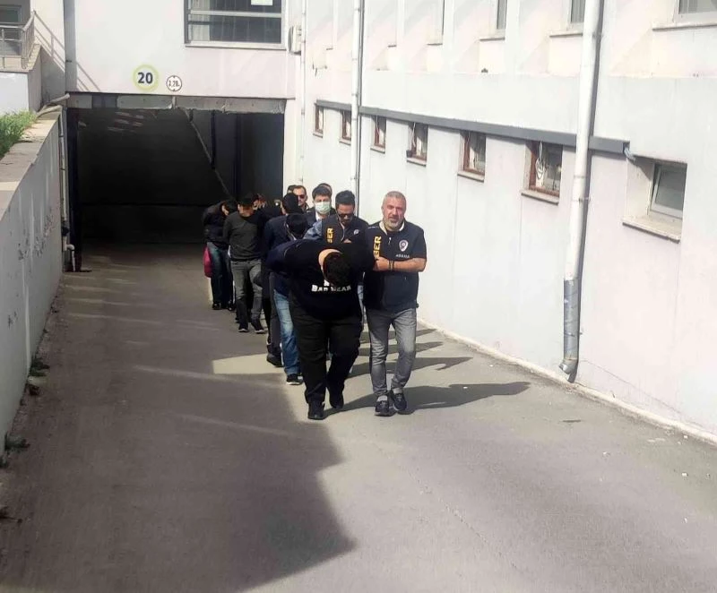 Hayvan sevgisini kullanarak 1 milyon lira dolandırdı
