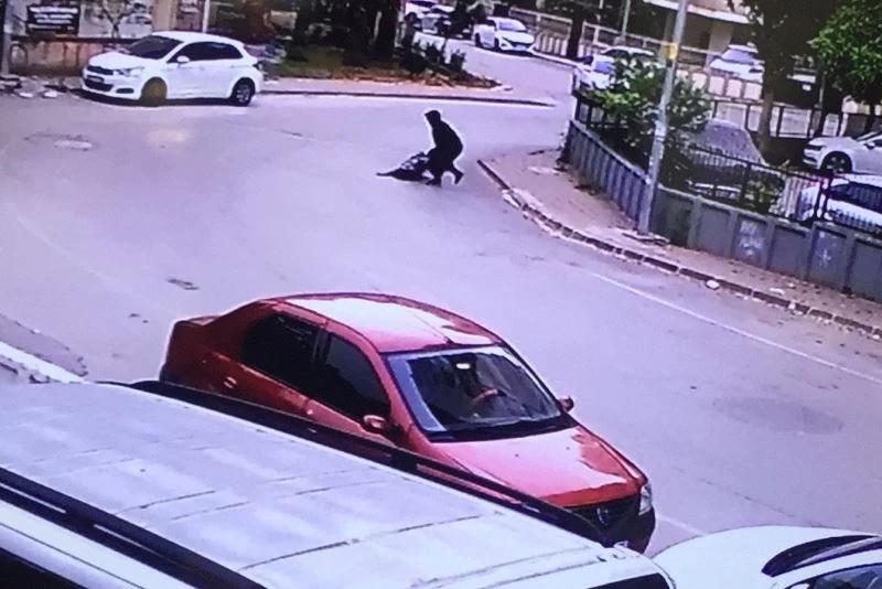 Kapkaççı dehşeti kamerada
