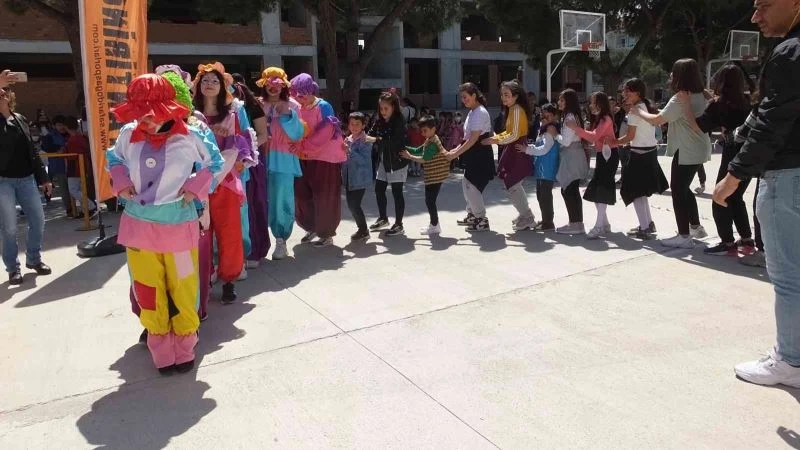 Balıkesir’de  Labirent Oryantiringi Edremit Körfezindeki  öğrencileri buluşturdu
