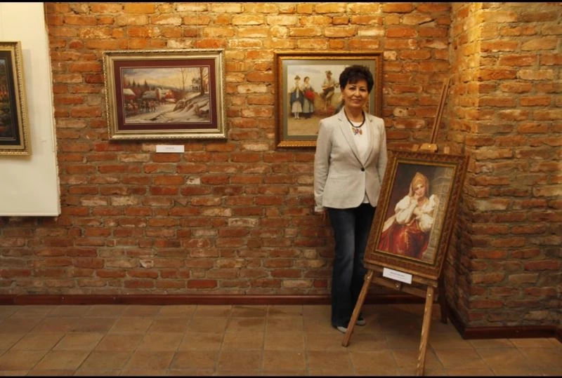 Bu tablolarda boya da yok fırça da
