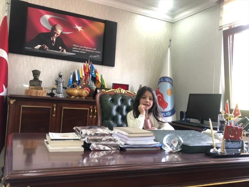 Karaisalı Kaymakamı Kumcu, koltuğunu çocuklara devretti