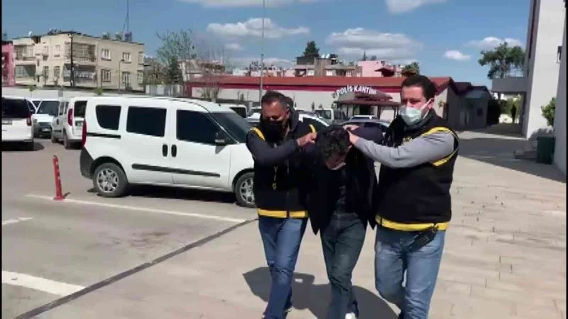 Araçtan 820 bin lira çalan iki hırsız tutuklandı
