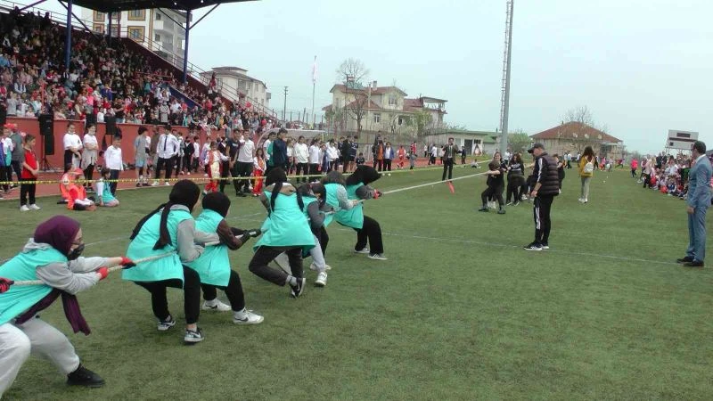 23 Nisan ulusal egemenlik ve çocuk bayramı coşkuyla kulandı
