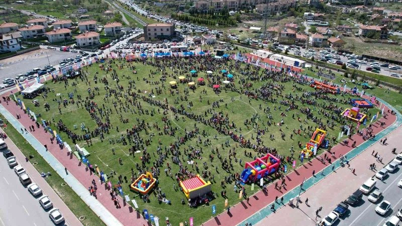 Talas’ta görülmemiş 23 Nisan coşkusu
