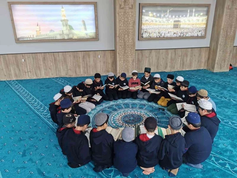 Siirt’te örgün eğitimle birlikte hafızlık eğitimi
