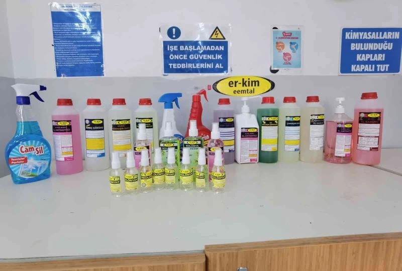 Fabrika gibi okul, 25 çeşit ürünle 3.3 milyon lira ciro elde ettiler
