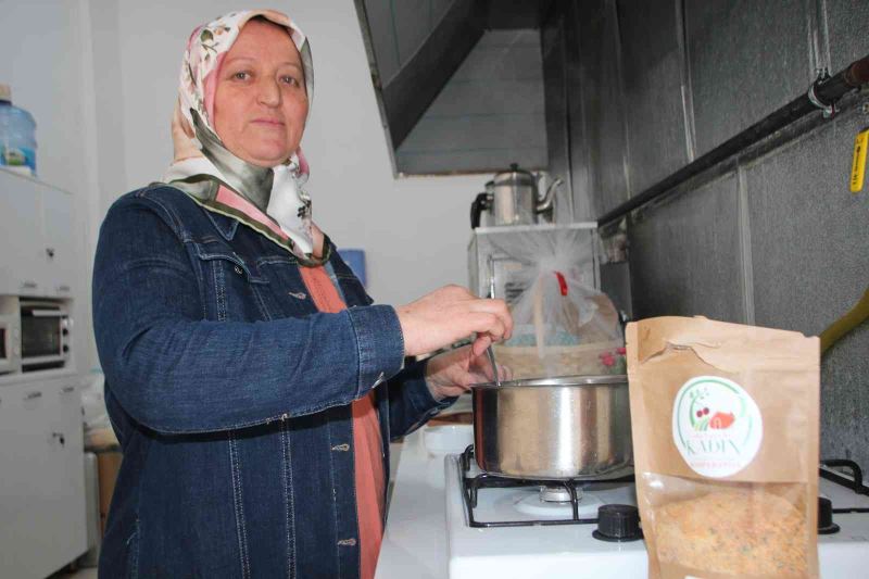 Ramazan sofraların şifa kaynağı Bilecik’e özgü ısırgan otlu tarhana çorbası
