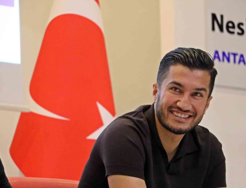 Nuri Şahin: “50 milyon Euro transfer bütçemiz olsa Frankie De Jong’u isterdim