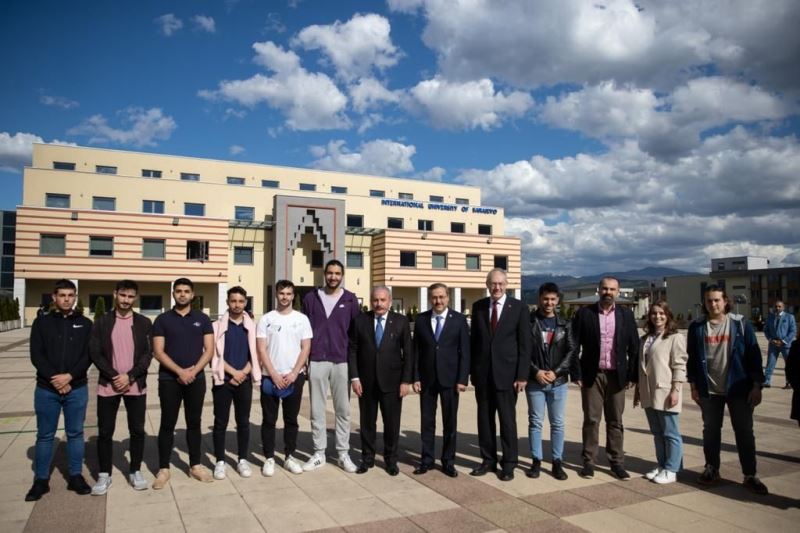 TBMM Başkanı Şentop Uluslararası Saraybosna Üniversitesi’ni ziyaret etti
