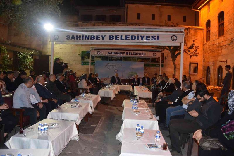 Başkan Tahmazoğlu gazetecilerle buluştu, müjdeleri sıraladı
