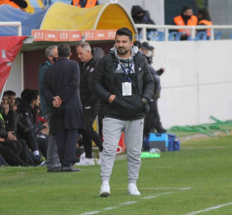 Cenk Laleci, Menemenspor’a veda etti
