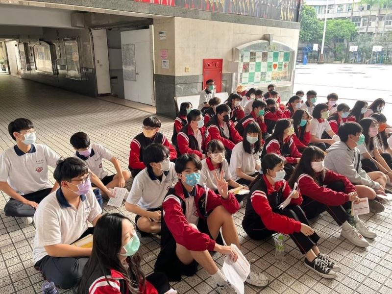 Tayvan’da bir haftada 10 bine yakın öğrenci Covid-19’a yakalandı
