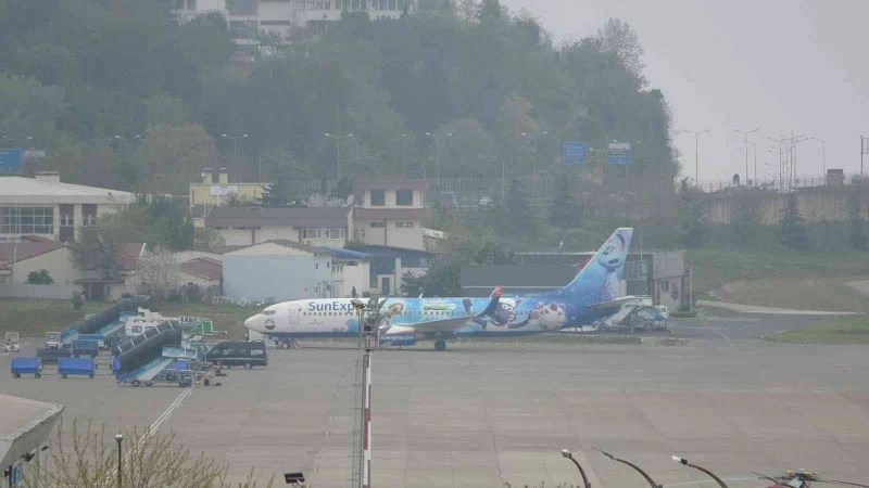 Trabzonsporlu taraftarlara sis engeli
