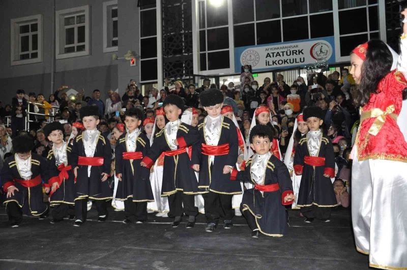 Miniklerden yöresel oyunlarla Ramazan etkinliği
