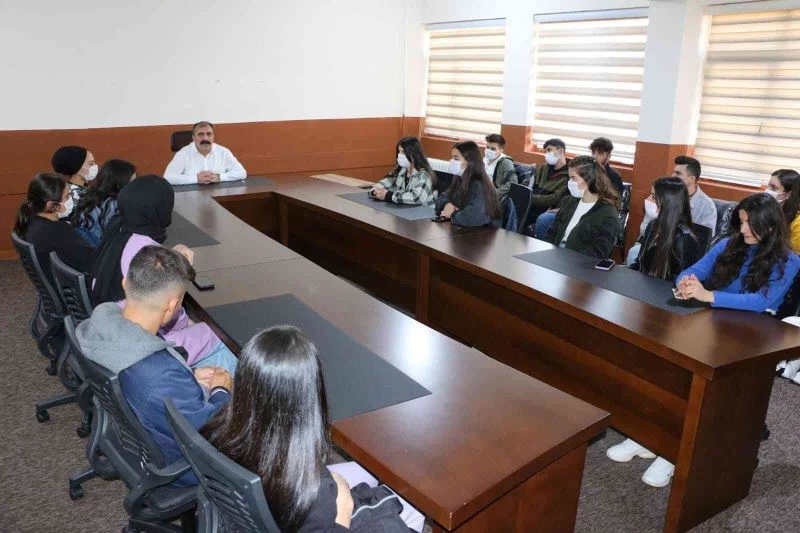 Şenoba Belediyesi’nden öğrencilere destek
