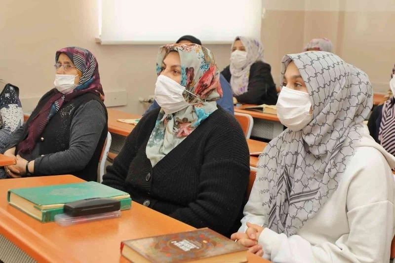 Kuran-ı Kerim aşkı, yaş sınırı tanımıyor
