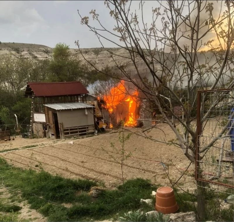 Beypazarı’nda bağ evi yandı
