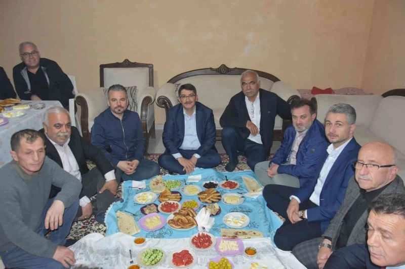 Başkan Çelik 29. sahuru Akpınar Mahallesi’nde yaptı
