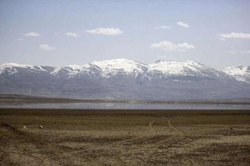Su tutmaya başlayan Karataş Gölü