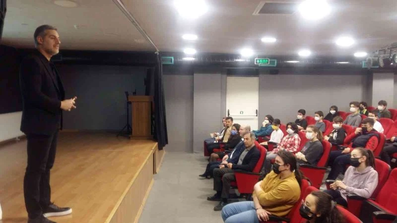 Özel Altınküre’den sınava girecek öğrencilere motivasyon semineri
