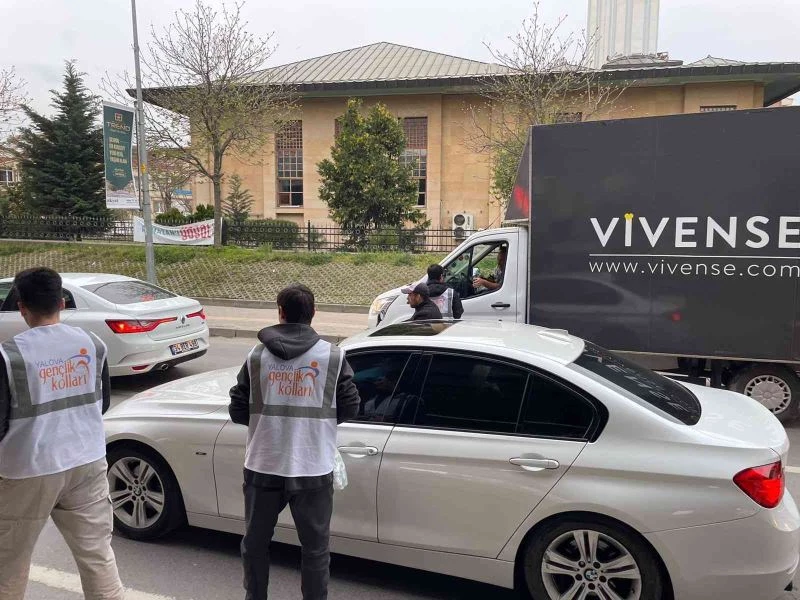 AK Parti İl Gençlik Kolları’ndan “İftara 5 Kala; Su ve Hurma” etkinliği
