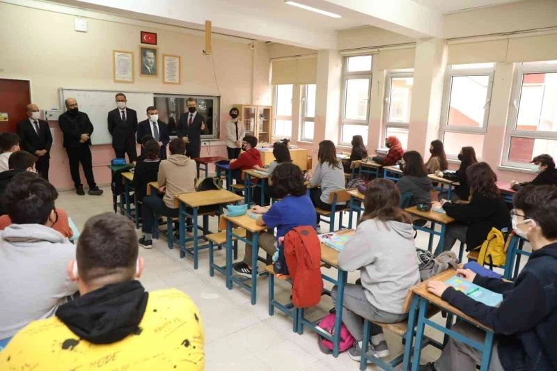 Öğrencilerle soru cevap etkinliği
