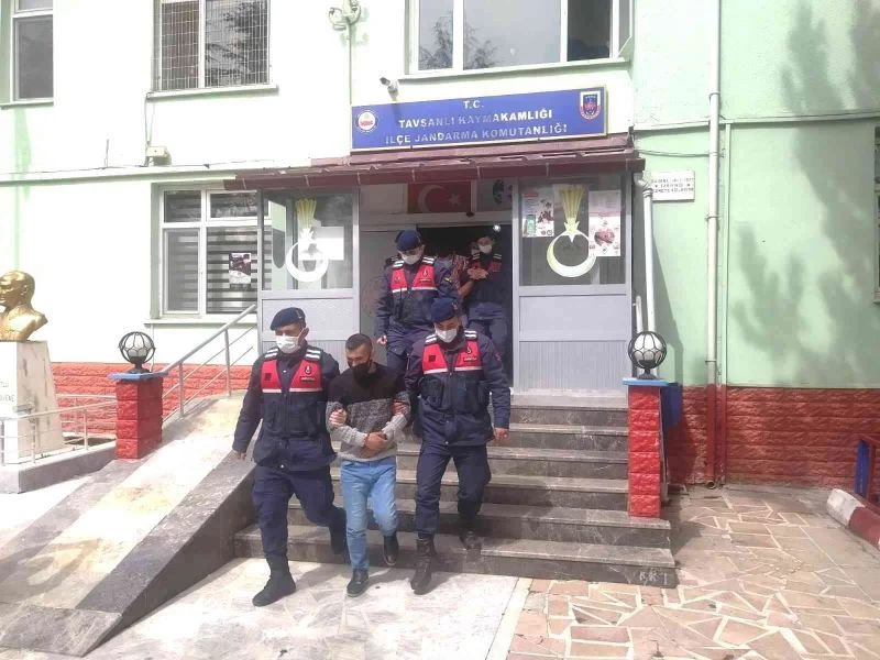 Kütahya’da demiryolu hattından hırsızlığa 3 tutuklama
